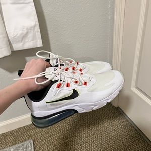Nike AirMax React